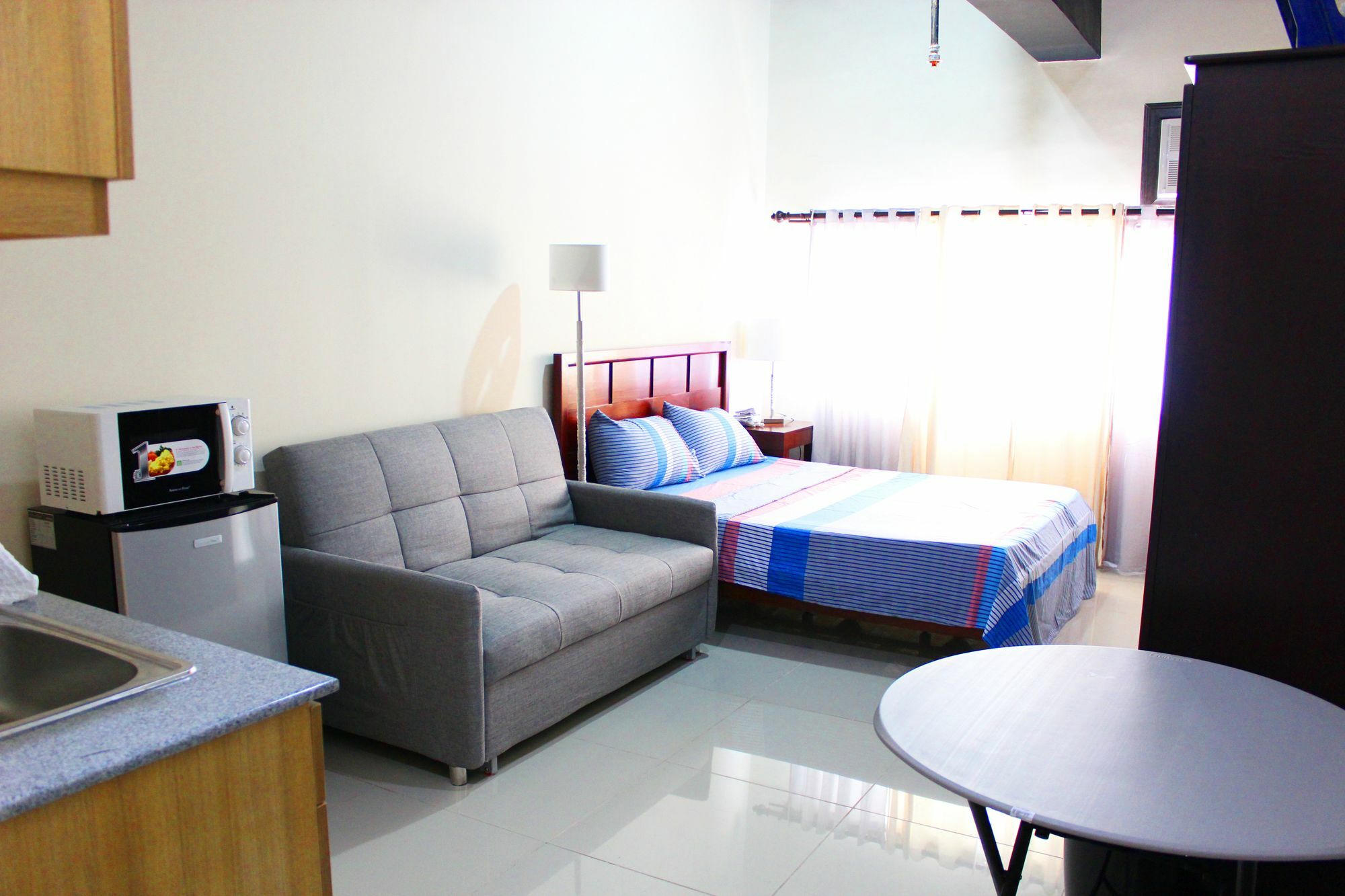 Feel Great Stay Condotels - San Marino Cebu Esterno foto